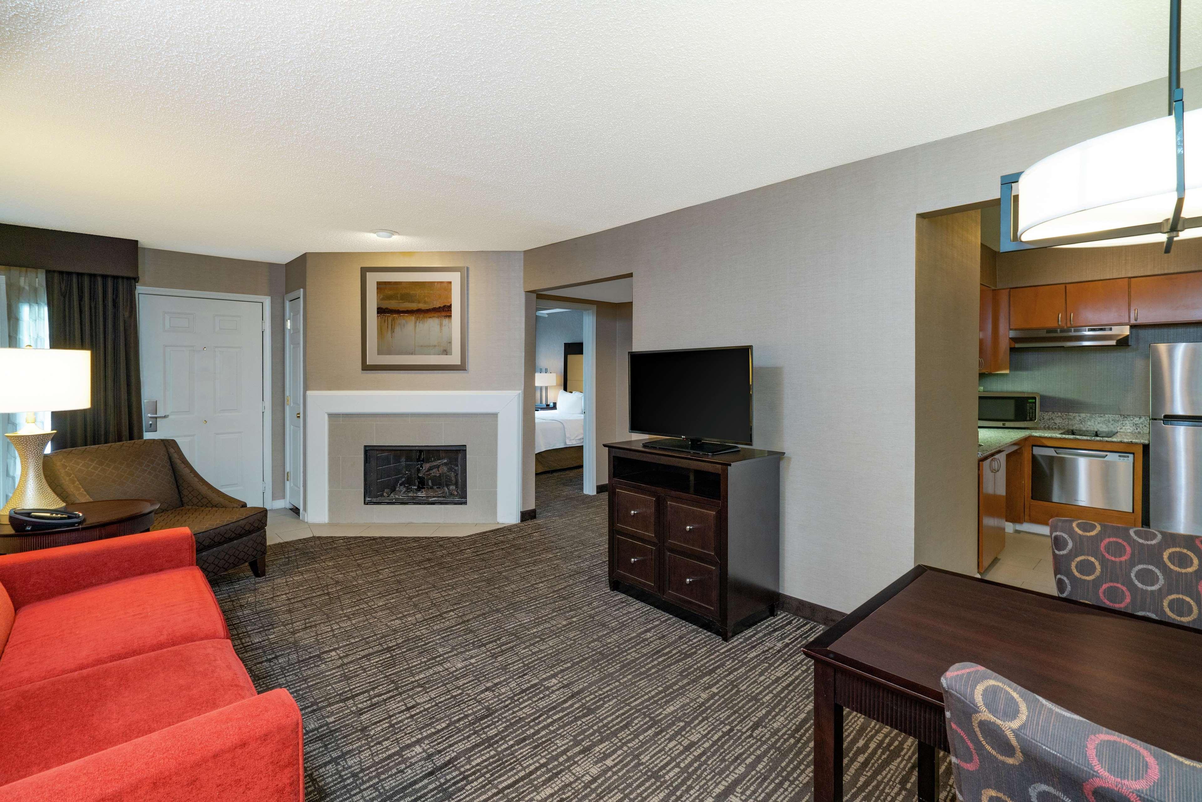 Homewood Suites Lafayette Bagian luar foto