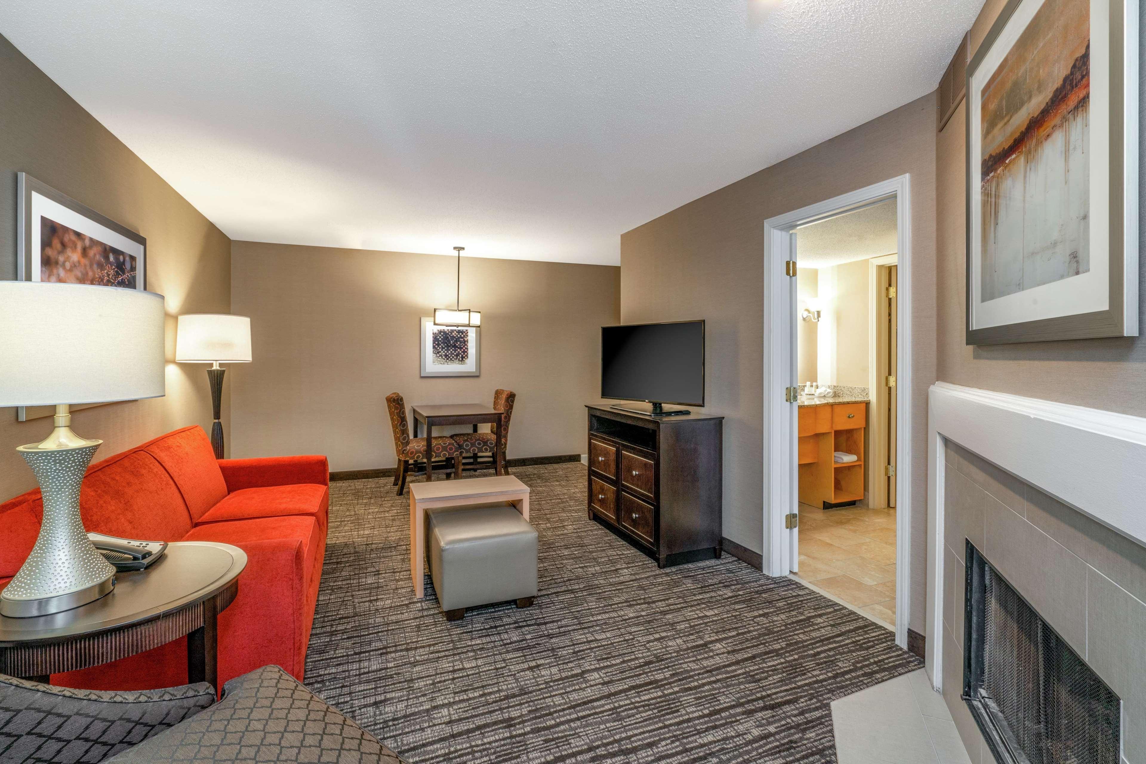 Homewood Suites Lafayette Bagian luar foto