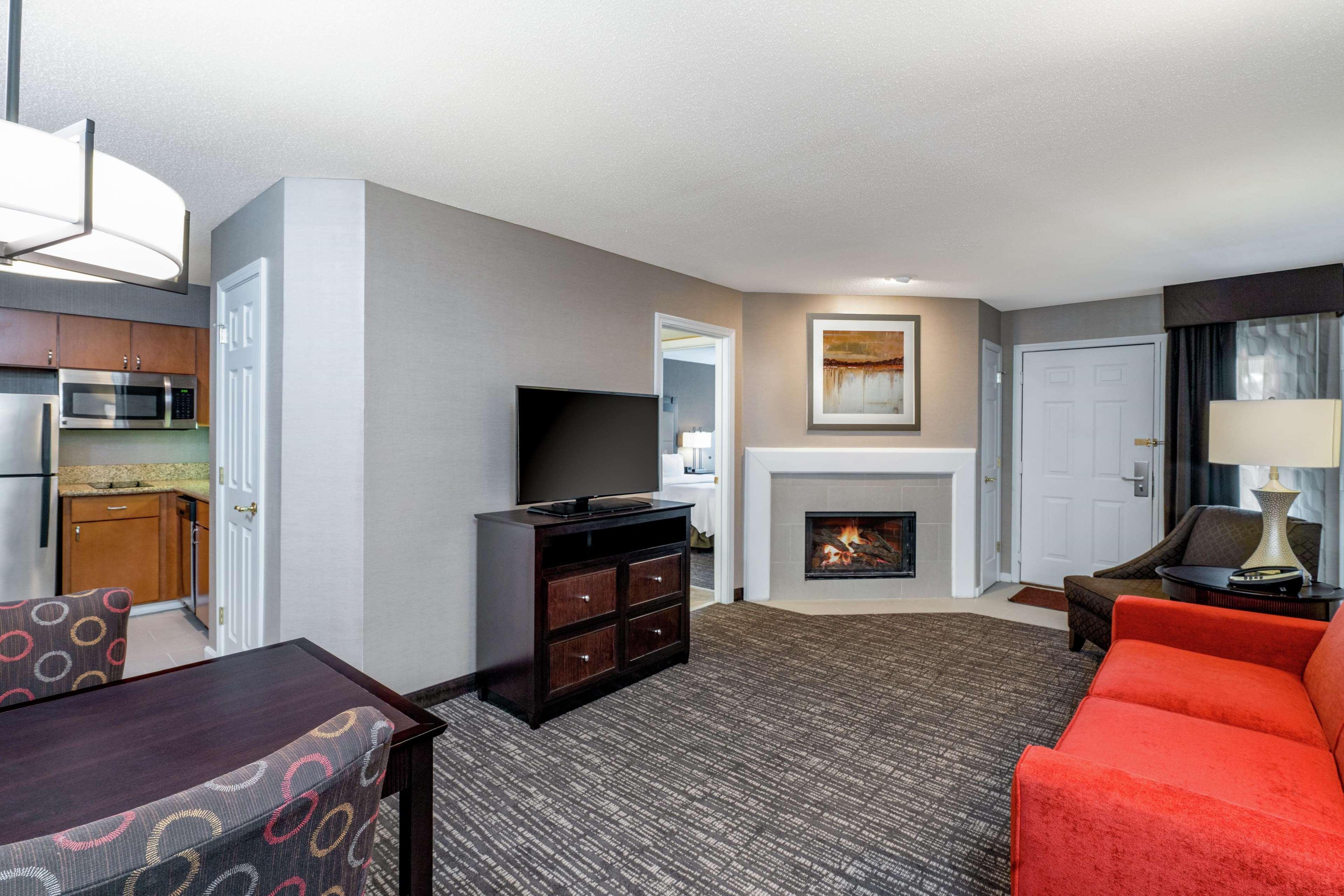 Homewood Suites Lafayette Bagian luar foto